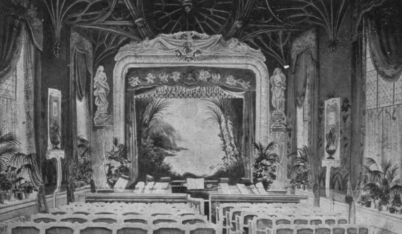 El marqués loco Henry Cyril Paget y su "Teatro de la alegría"