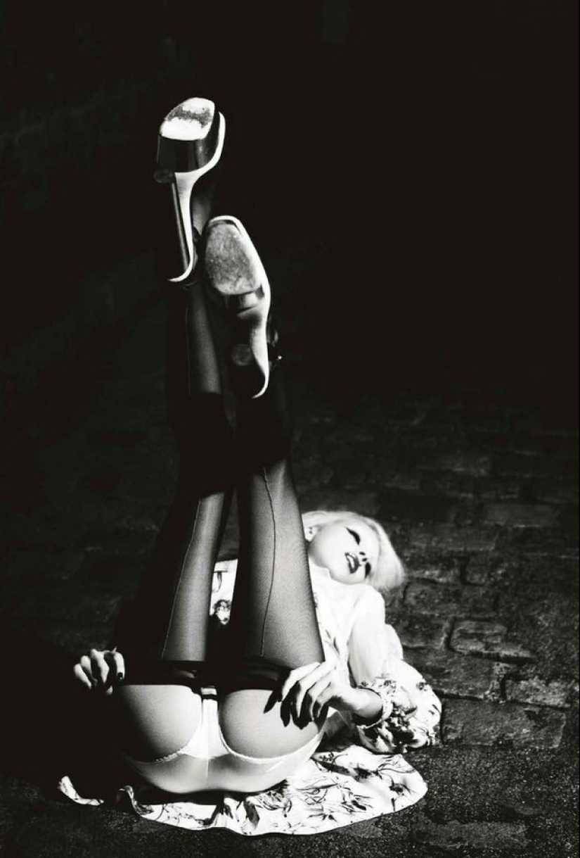 El misterio de la feminidad en fotografías eróticas de Ellen von Unwerth