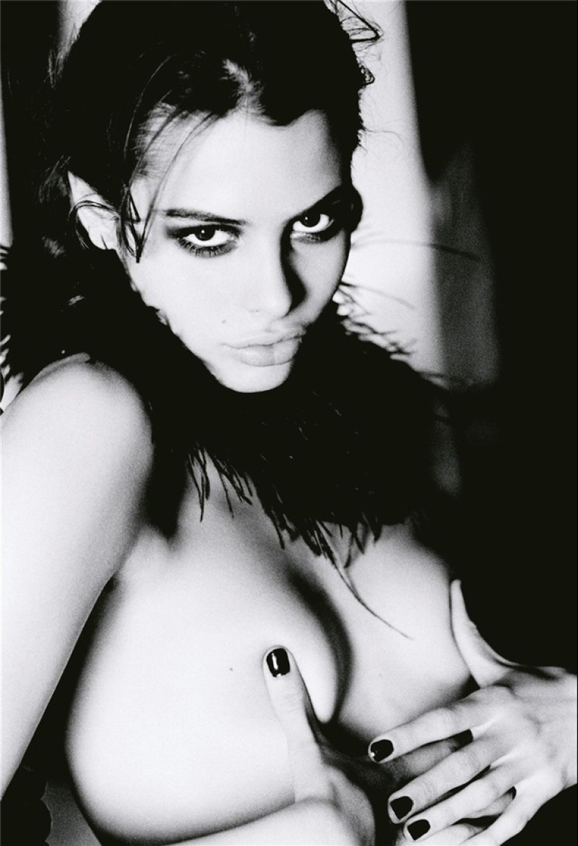 El misterio de la feminidad en fotografías eróticas de Ellen von Unwerth