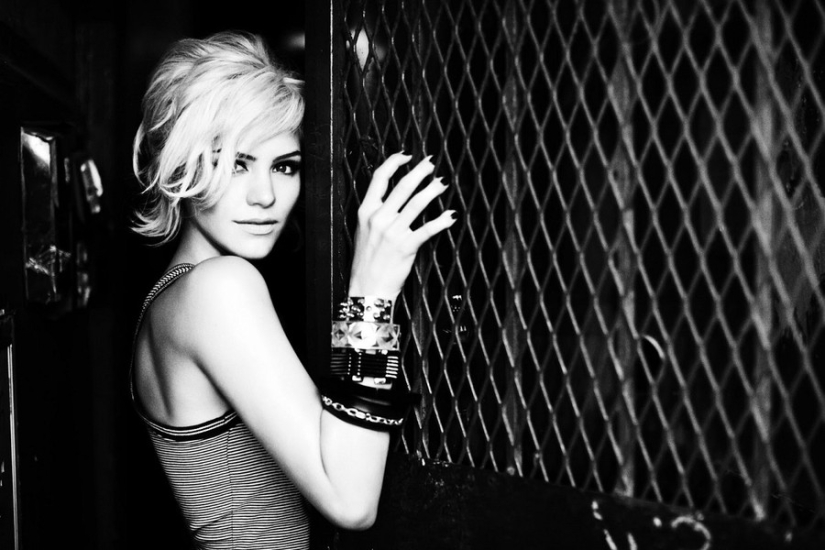 El misterio de la feminidad en fotografías eróticas de Ellen von Unwerth