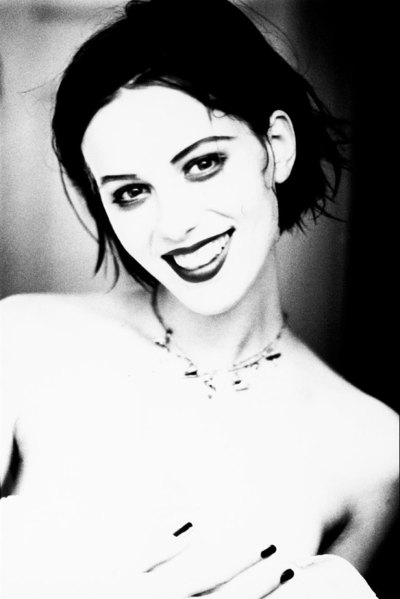 El misterio de la feminidad en fotografías eróticas de Ellen von Unwerth