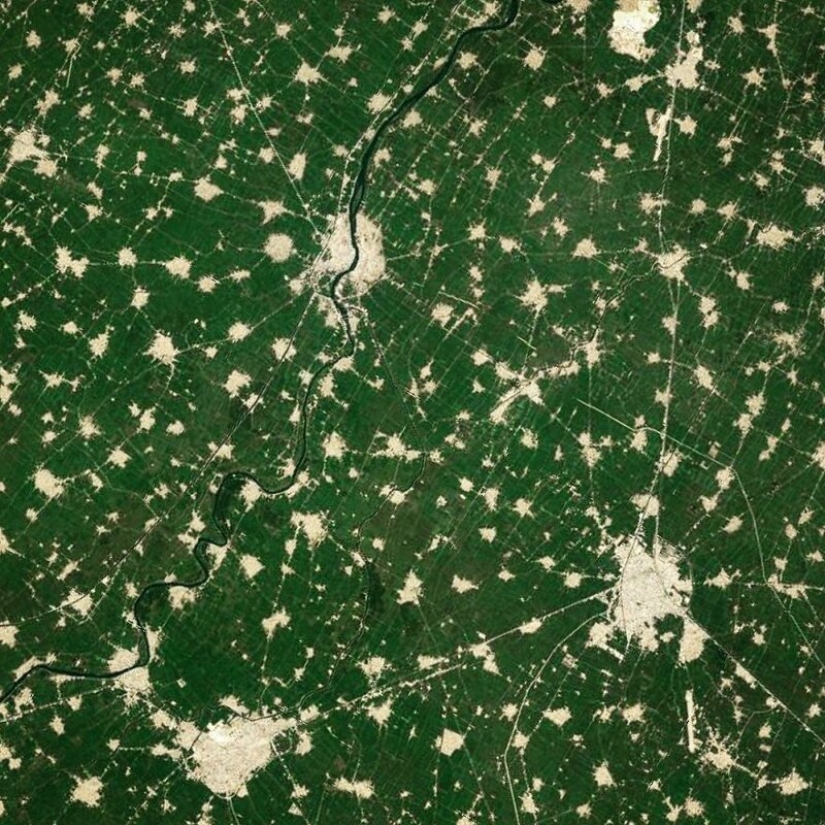 El mundo virtual: el 30 de lugares interesantes de Google Earth El mundo virtual: el 30 de lugares interesantes de Google Earth