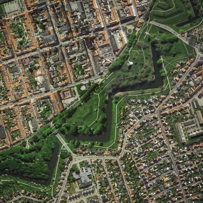 El mundo virtual: el 30 de lugares interesantes de Google Earth El mundo virtual: el 30 de lugares interesantes de Google Earth