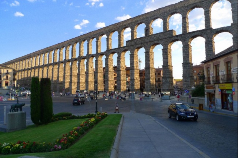 El único acueducto romano antiguo que todavía se utiliza para el fin previsto