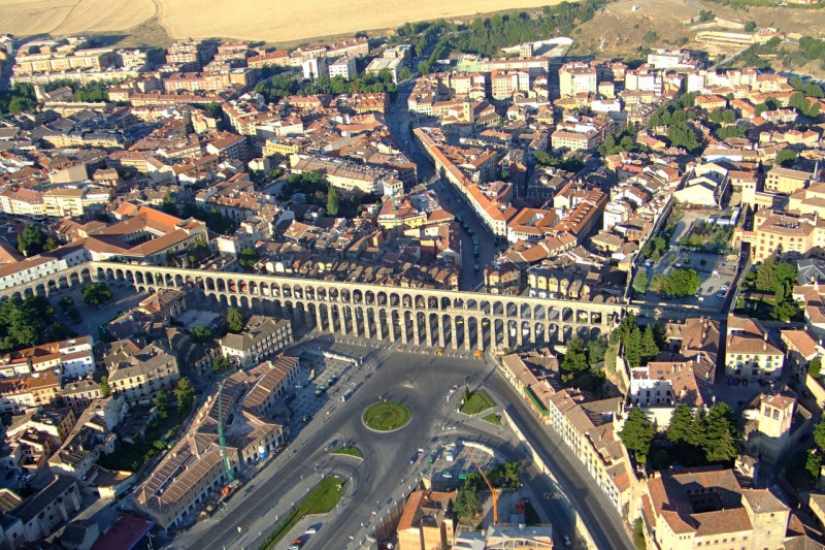 El único acueducto romano antiguo que todavía se utiliza para el fin previsto