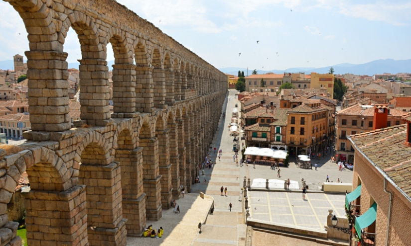 El único acueducto romano antiguo que todavía se utiliza para el fin previsto