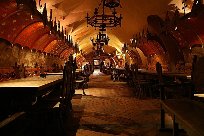 El restaurante en funcionamiento más antiguo de Europa se encuentra en Polonia, y ya tiene 700 años