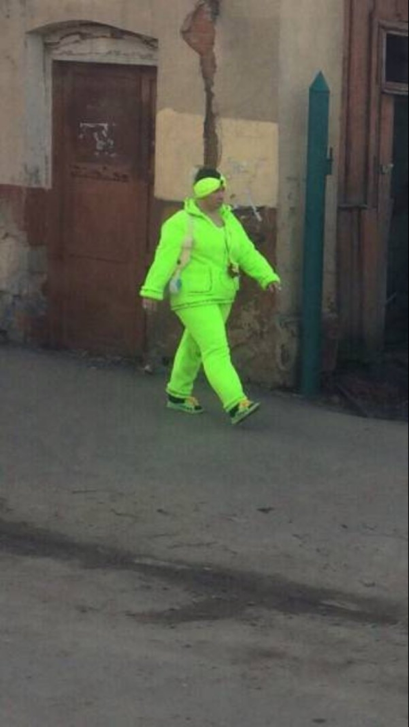 Elegante, de moda, juvenil: 20 ejemplos de cómo la moda de la gente puede ser cruel