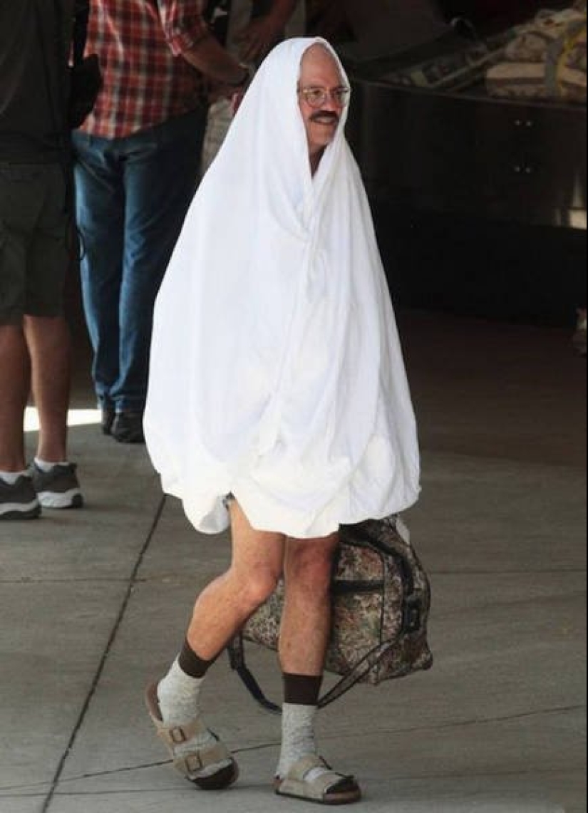 Elegante, de moda, juvenil: 20 ejemplos de cómo la moda de la gente puede ser cruel