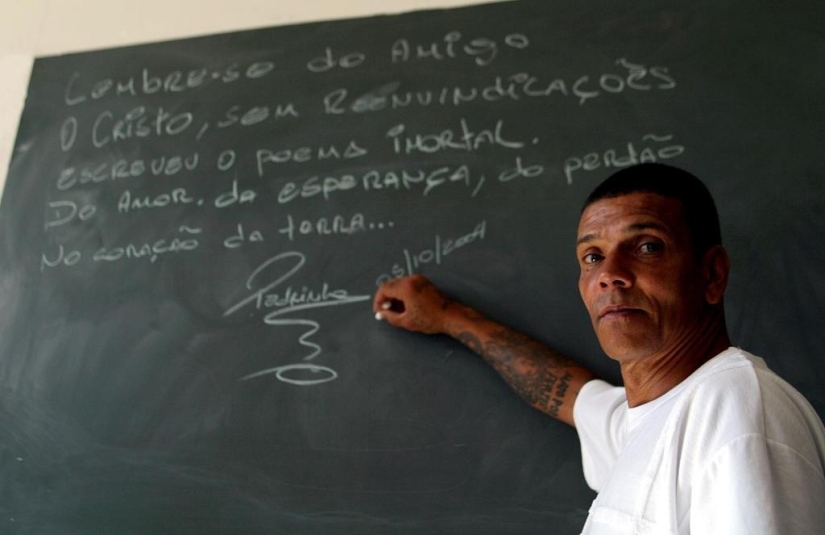 Ellos escribieron Dexter de él: sobre la vida de un maníaco psicópata, Pedro Rodríguez Filho