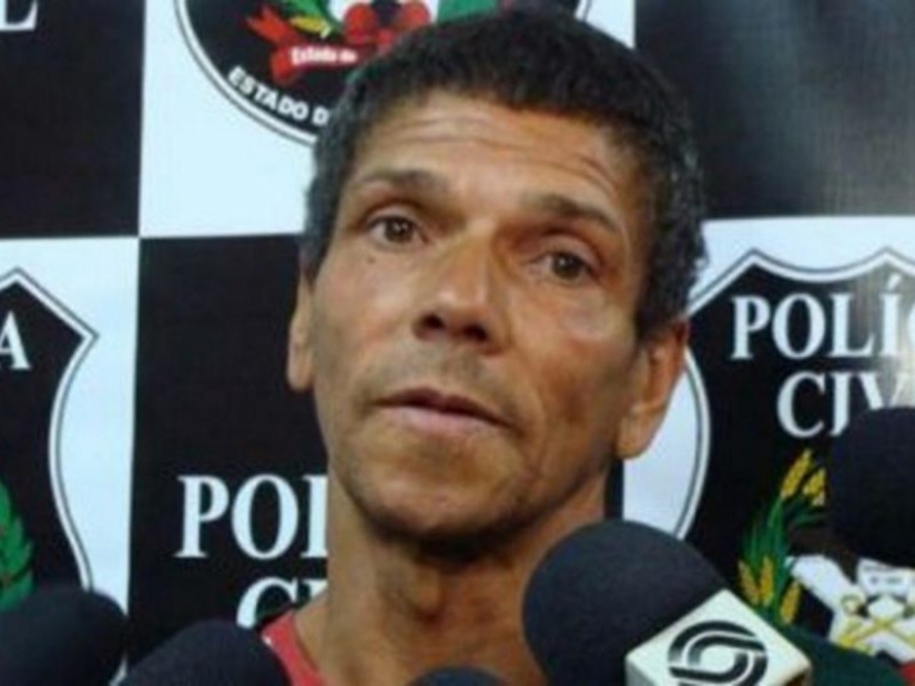Ellos escribieron Dexter de él: sobre la vida de un maníaco psicópata, Pedro Rodríguez Filho
