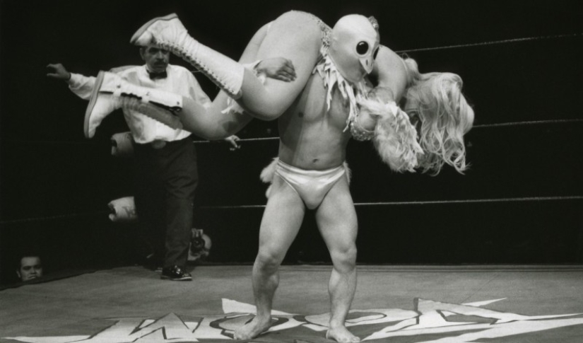 Elmo Tide: The True Stories of an Anonymous Street Photography Genius Elmo Tide: The True Stories of an Anonymous Street Photography Genius