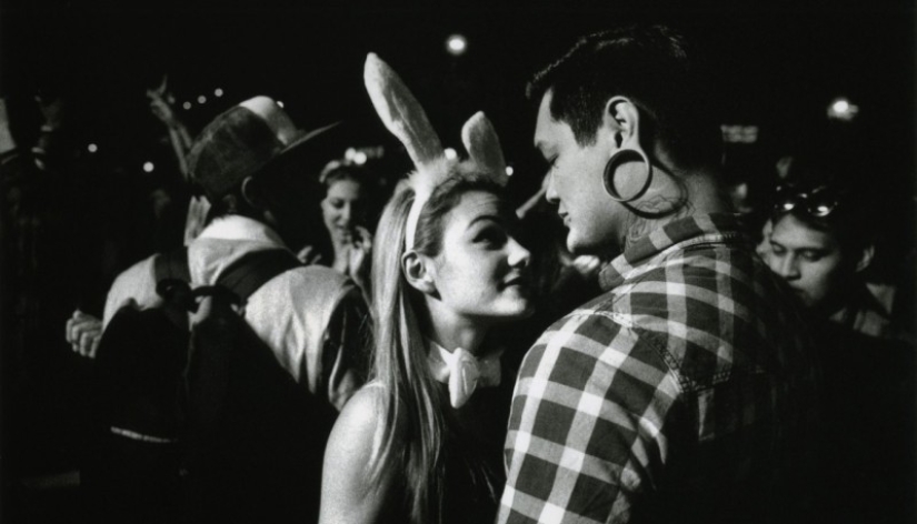 Elmo Tide: The True Stories of an Anonymous Street Photography Genius Elmo Tide: The True Stories of an Anonymous Street Photography Genius