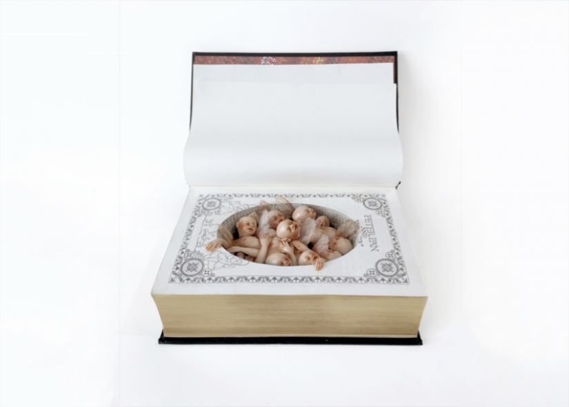 En el borde de la ternura y el horror: Singapur artista crea inusual miniaturas