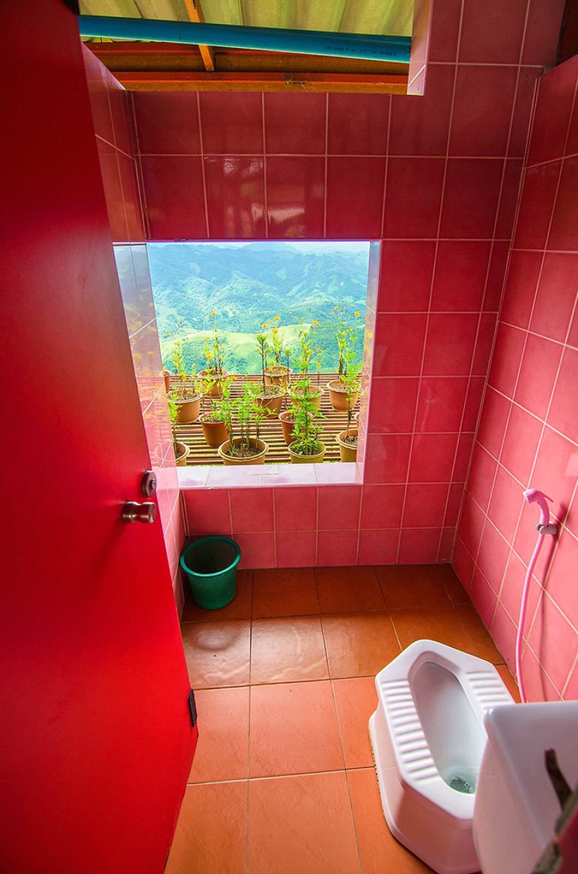 En necesidad, pero no en la ofensa: 20 baños públicos más inusuales