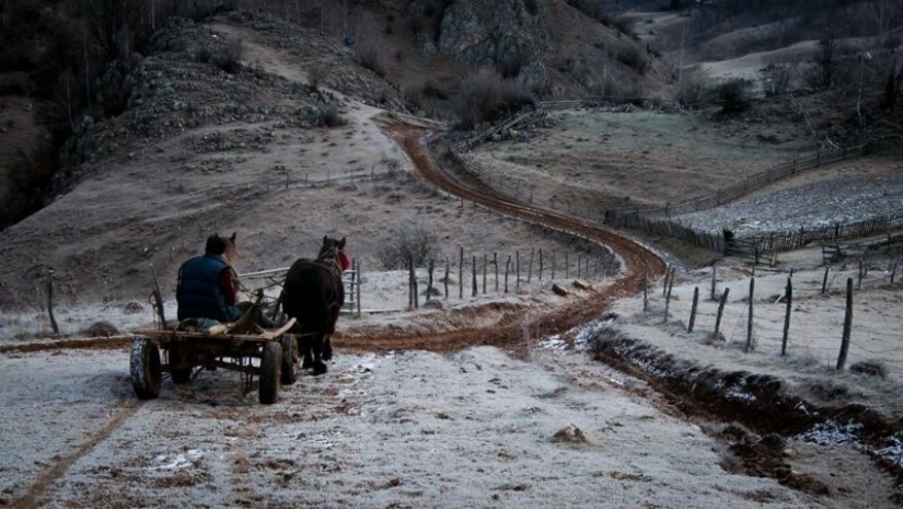 Encantadoras de la naturaleza y las tradiciones antiguas de Rumania Encantadoras de la naturaleza y las tradiciones antiguas de Rumania