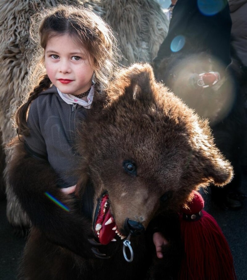 Encantadoras de la naturaleza y las tradiciones antiguas de Rumania Encantadoras de la naturaleza y las tradiciones antiguas de Rumania
