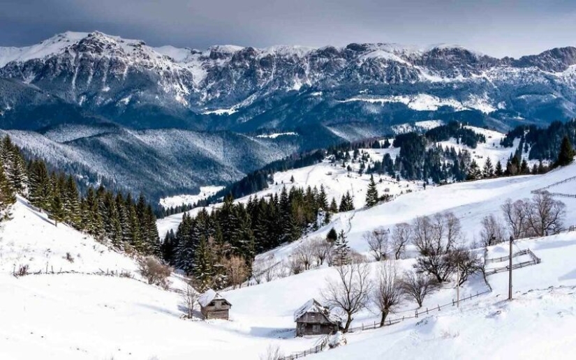 Encantadoras de la naturaleza y las tradiciones antiguas de Rumania Encantadoras de la naturaleza y las tradiciones antiguas de Rumania