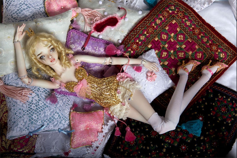 Enchanted and frighteningly erotic dolls by Marina Bychkova Enchanted and frighteningly erotic dolls by Marina Bychkova