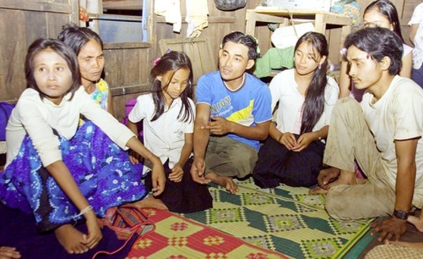 Encontrado en la selva: La triste historia de una mujer camboyana Mowgli Encontrado en la selva: La triste historia de una mujer camboyana Mowgli