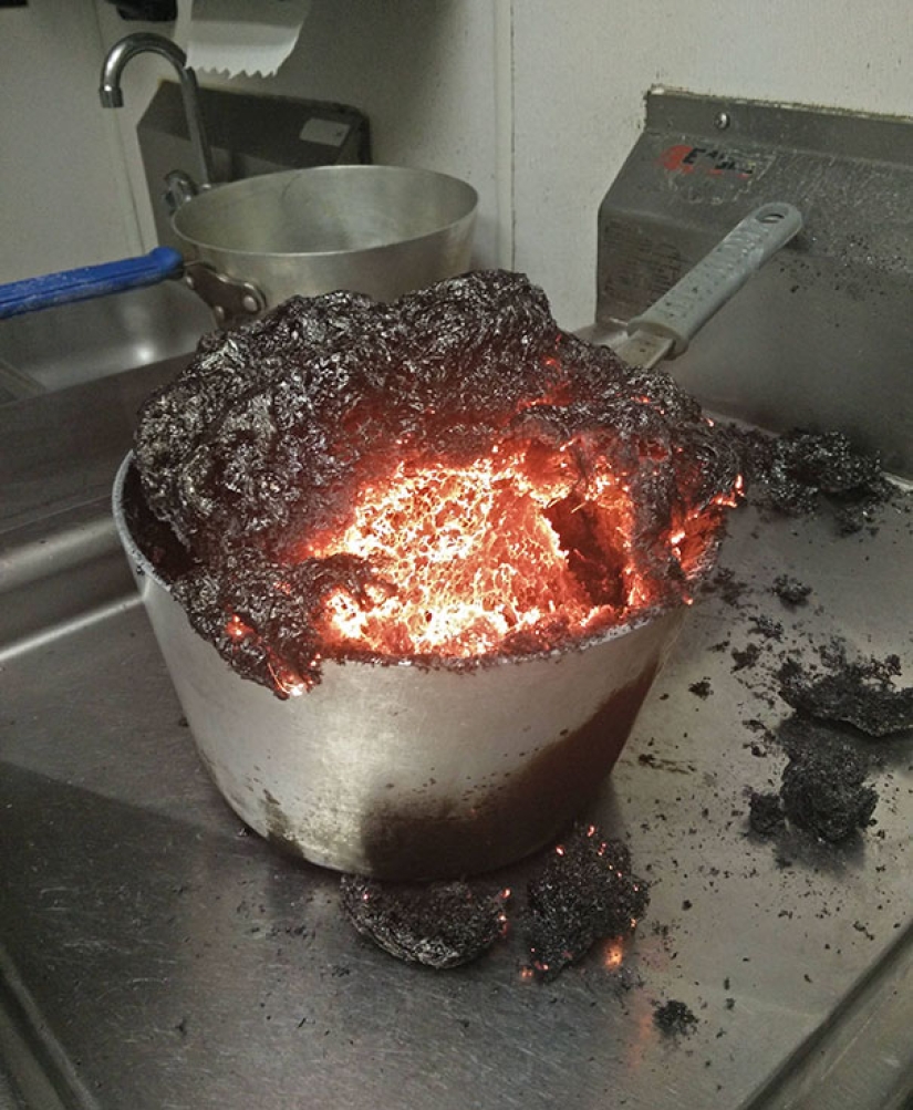Epic failures in the kitchen, which will make you believe your cooking skills
