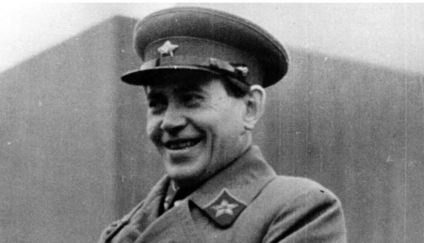 ¿Era Hitler homosexual o esto es parte de la propaganda de la URSS?