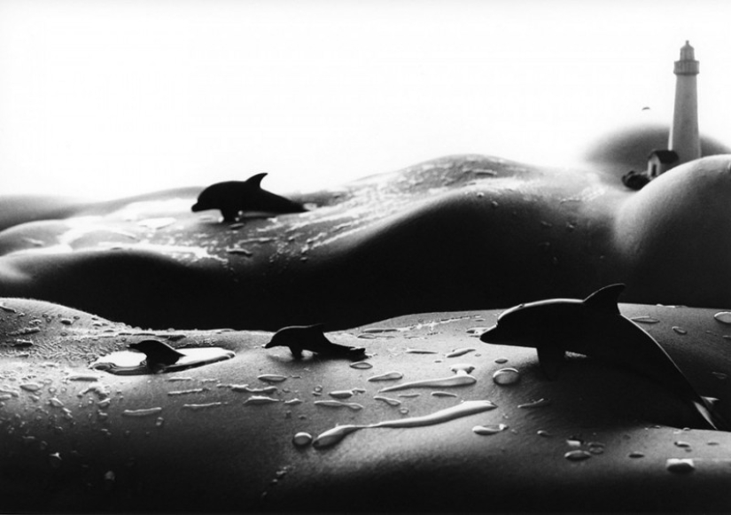 Erotic landscapes of the female body