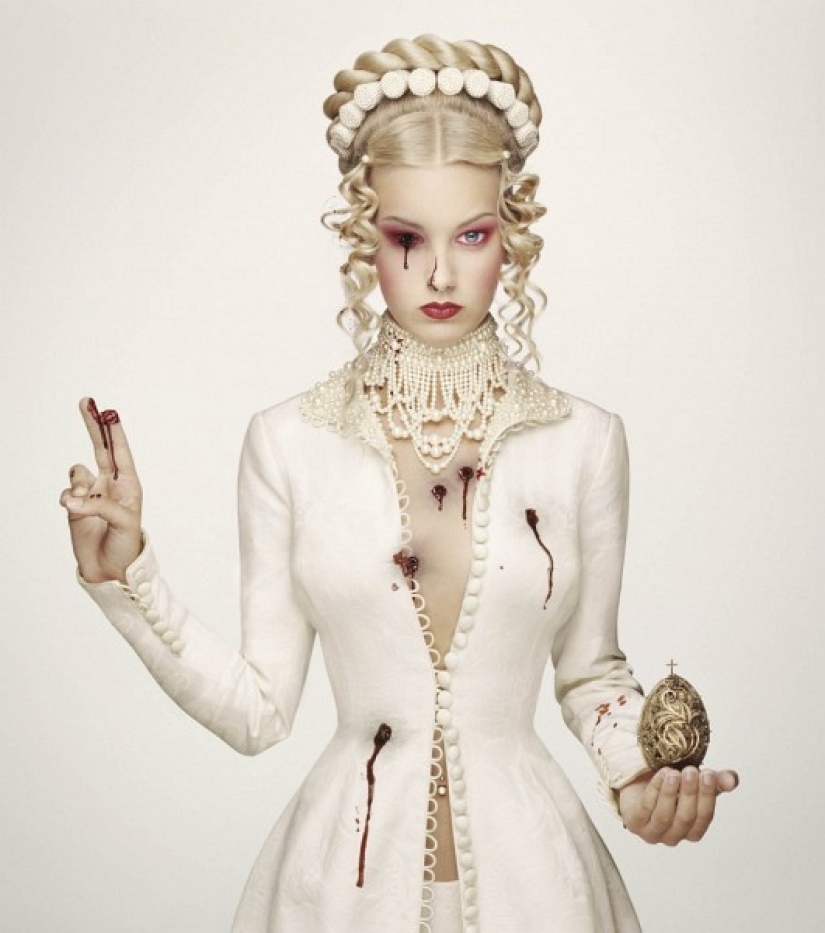 Erwin Olaf&#39;s Royal Blood Project