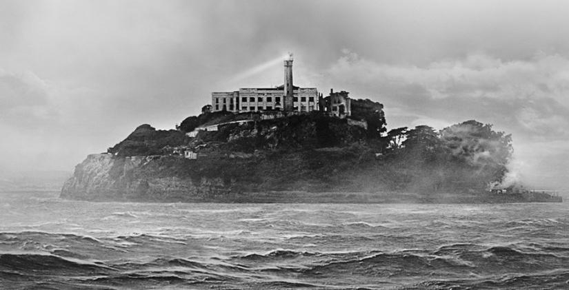 Escape from the "Alcatraz": the story of three inmates who escaped from the most secure prison USA