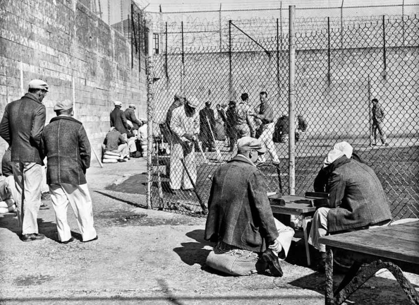 Escape from the "Alcatraz": the story of three inmates who escaped from the most secure prison USA