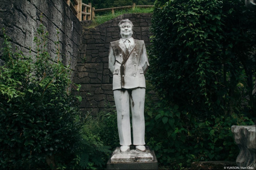 Espeluznante pueblo japonés donde solo viven estatuas Espeluznante pueblo japonés donde solo viven estatuas
