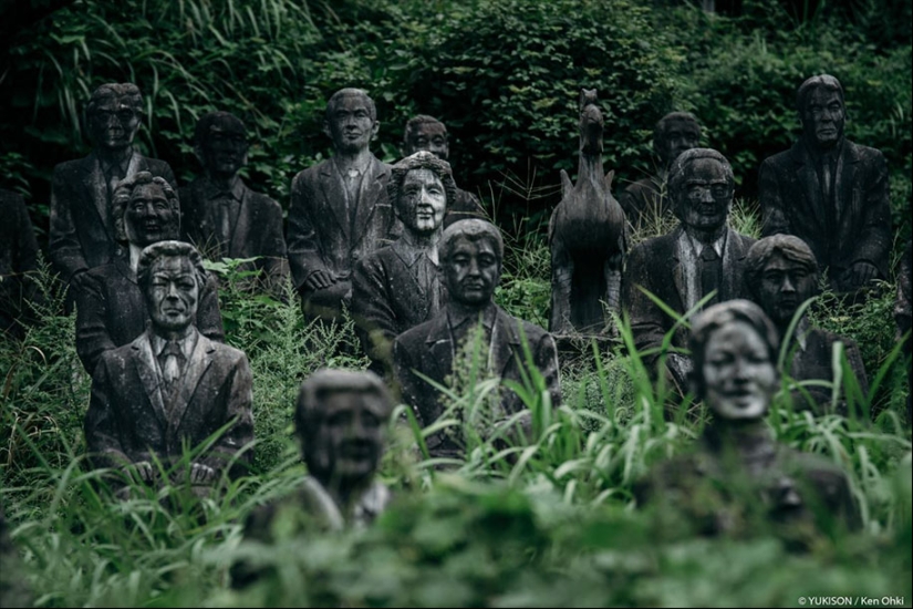 Espeluznante pueblo japonés donde solo viven estatuas Espeluznante pueblo japonés donde solo viven estatuas