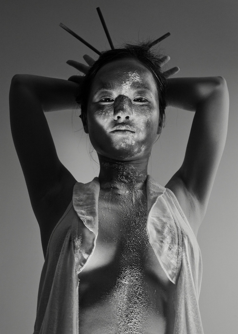 "Estoy fascinado por el misterio escondido en las caras": retratos expresivos de Billy Plummer "Estoy fascinado por el misterio escondido en las caras": retratos expresivos de Billy Plummer