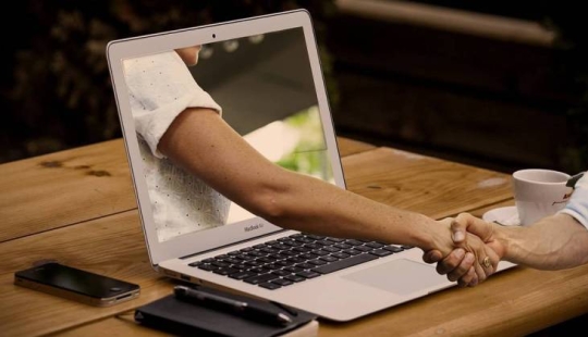 Etiqueta en la red — 10 reglas de comunicación en línea de las que no puede prescindir hoy Etiqueta en la red — 10 reglas de comunicación en línea de las que no puede prescindir hoy