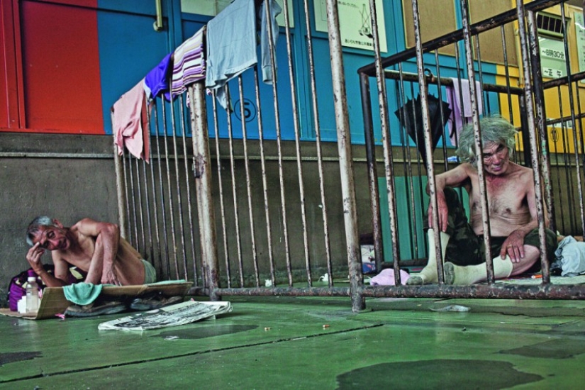 "Evaporating people" — what the Japanese are doing to wash away the shame from their family "Evaporating people" — what the Japanese are doing to wash away the shame from their family