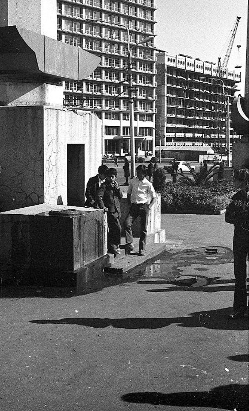 Everyday life in Soviet Georgia in 1976, captured by a Swedish photographer