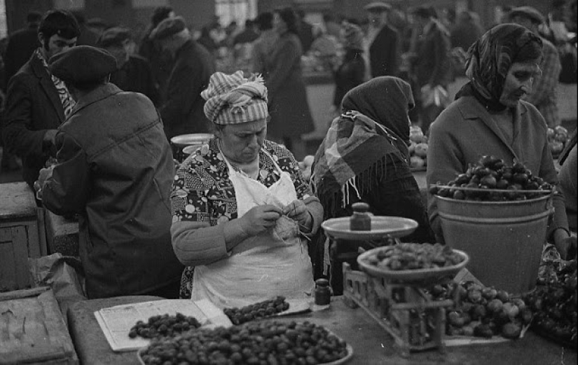 Everyday life in Soviet Georgia in 1976, captured by a Swedish photographer