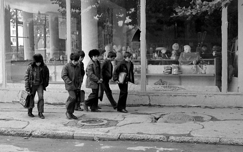 Everyday life in Soviet Georgia in 1976, captured by a Swedish photographer