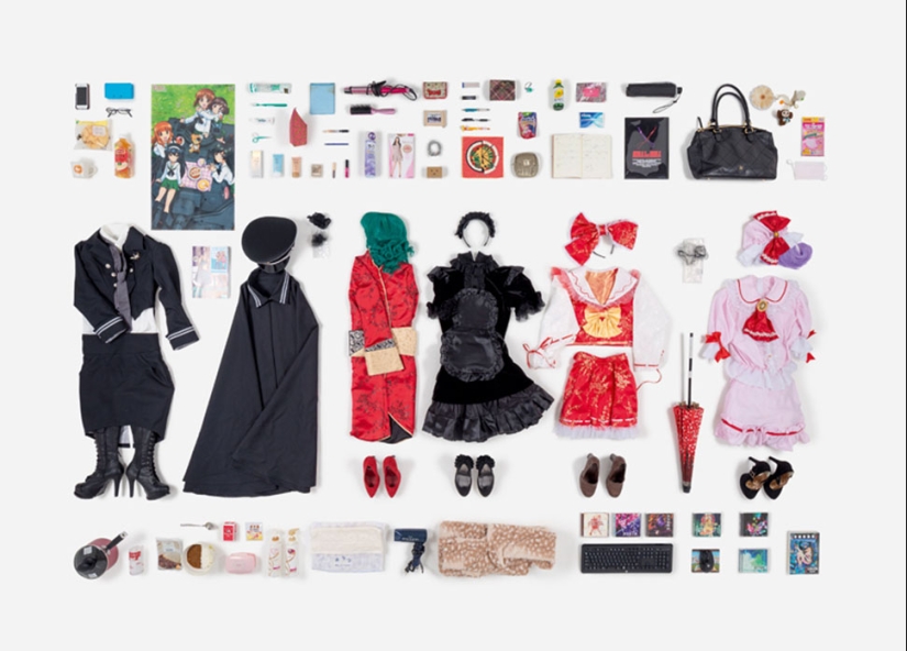 Everything we touch in a day, or What the everyday things of an individual can tell us