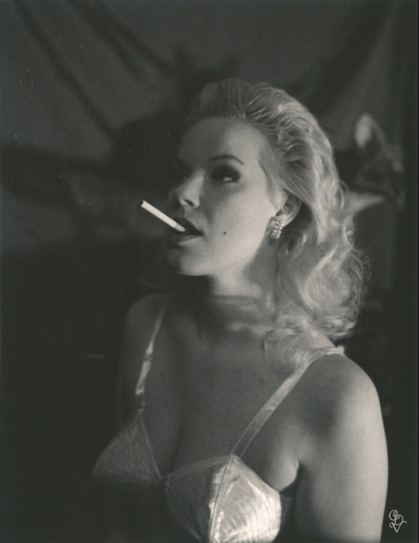 Extrañas historias de la fotógrafa belga Carmen De Vos