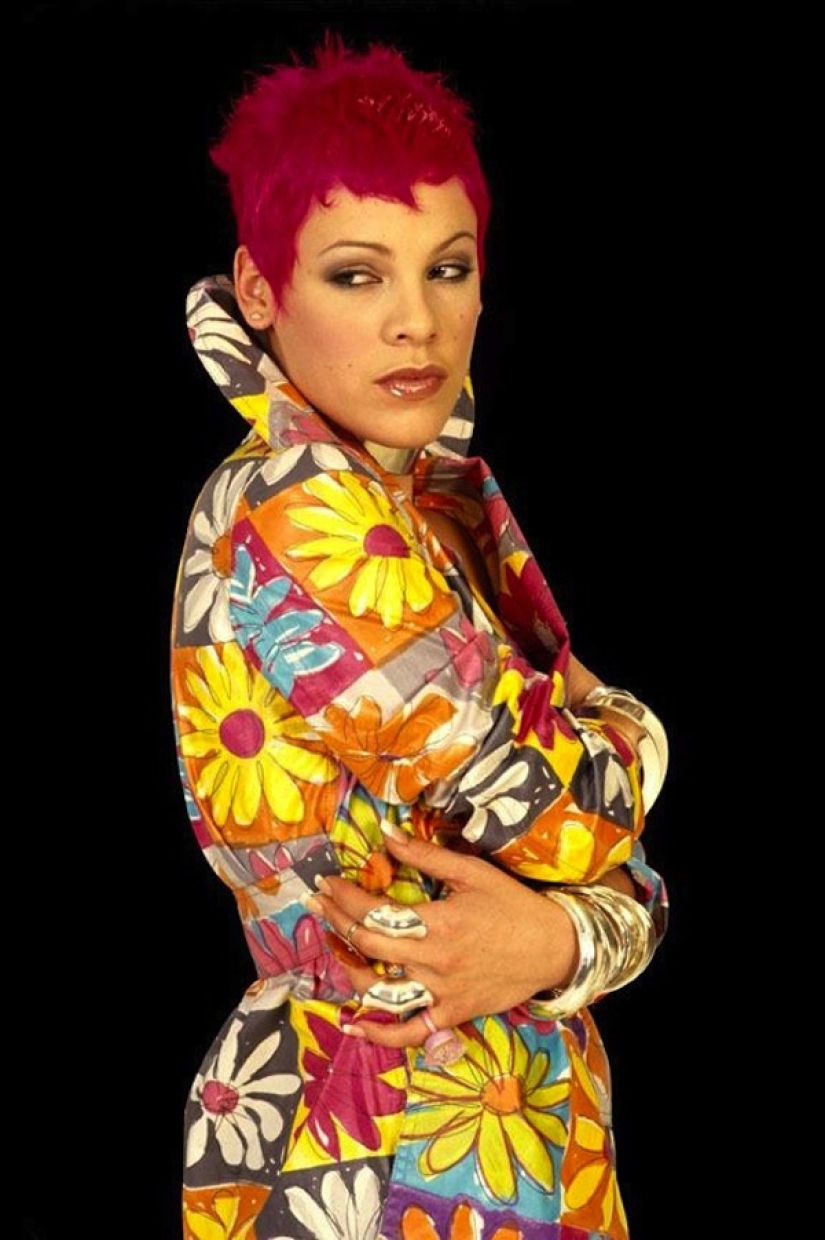 Extraño, inusual y sin éxito Studio fotos de celebridades Extraño, inusual y sin éxito Studio fotos de celebridades