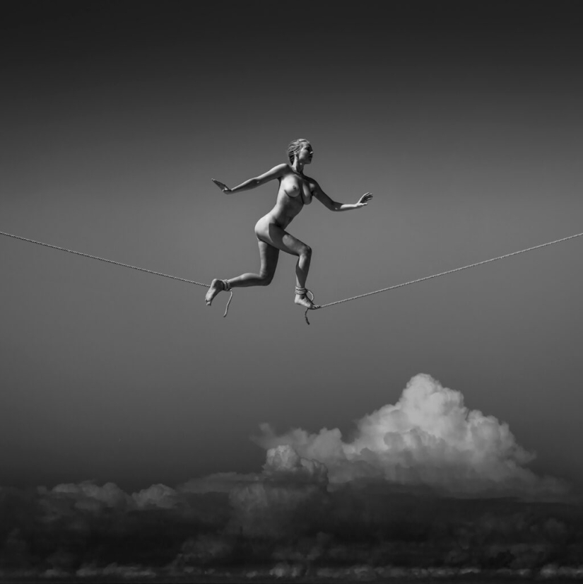 Fantasías oscuras en estilo desnudo del fotógrafo Gobotoru