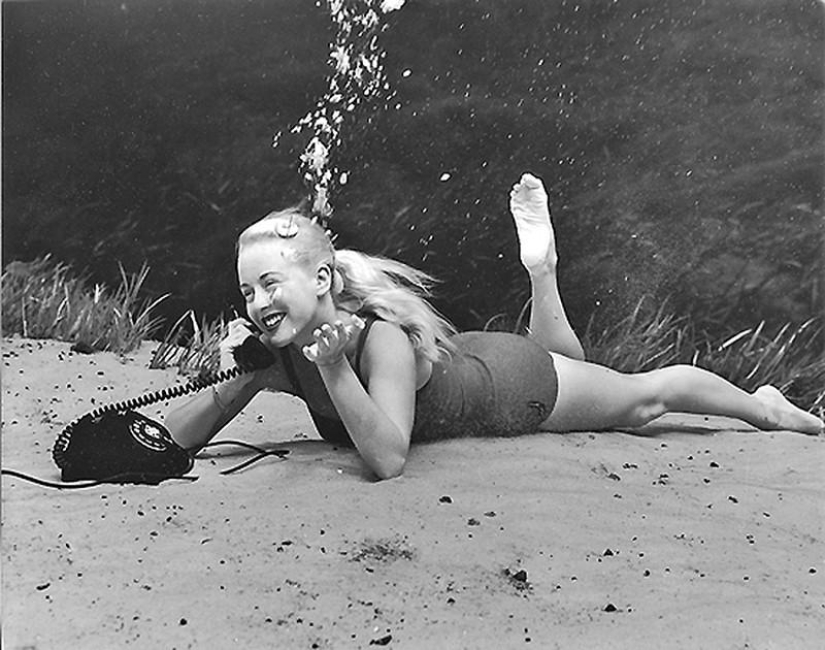 Fantastic retrophotographs from the bottom of the lake