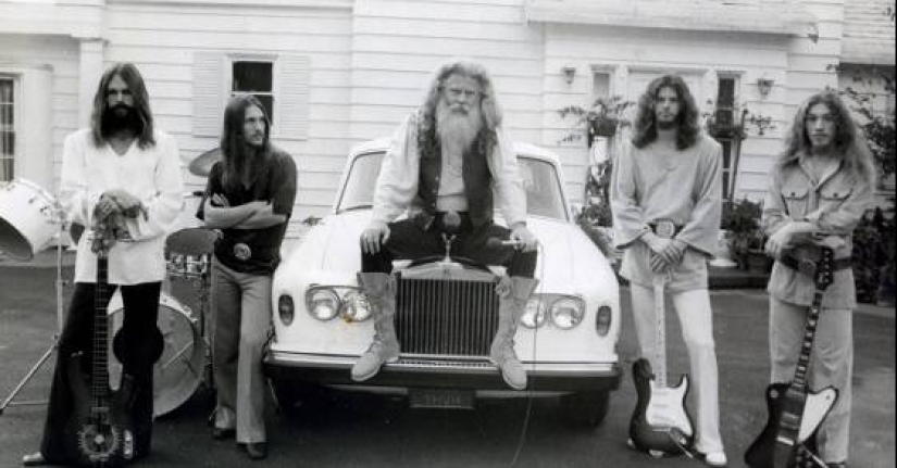 Father Yod and his "Family": the amazing story of an American cult Father Yod and his "Family": the amazing story of an American cult