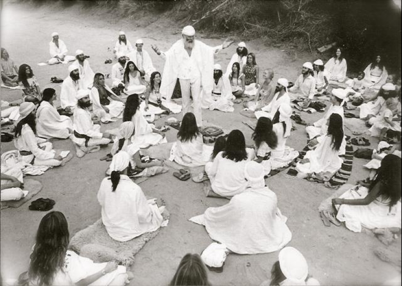 Father Yod and his "Family": the amazing story of an American cult Father Yod and his "Family": the amazing story of an American cult