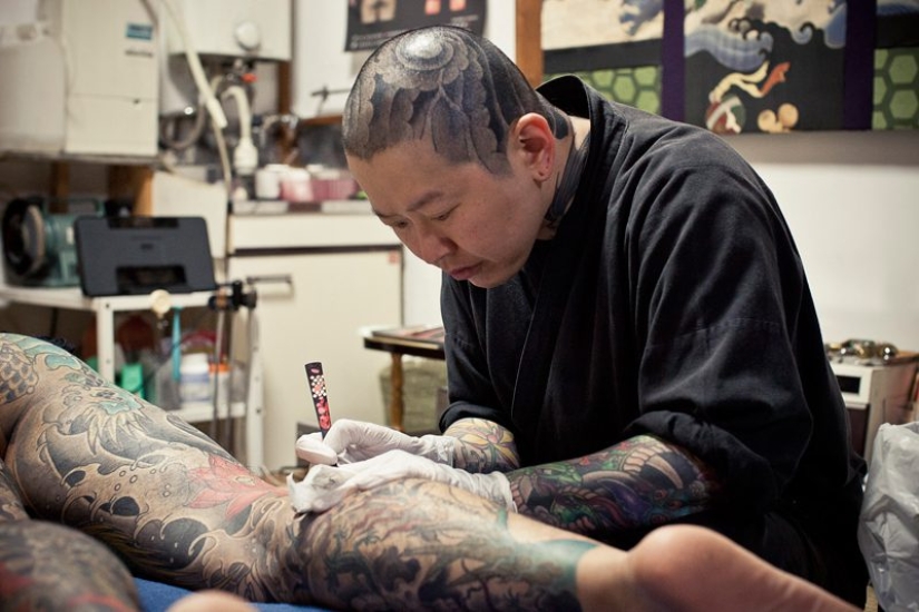Favorito de la familia del crimen de la Yakuza: el camino hacia el sueño de maestro Japonés del tatuaje Horizen