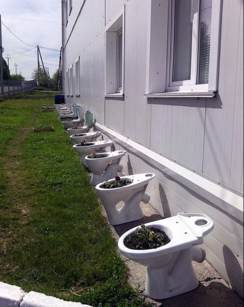 Fear and laughter in the Russian housing and communal services