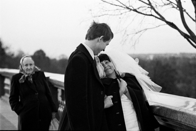 Features of a Soviet-style wedding celebration Features of a Soviet-style wedding celebration