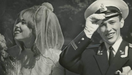 Features of a Soviet-style wedding celebration