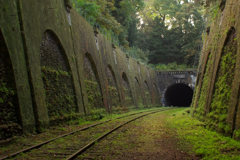 Ferrocarriles abandonados